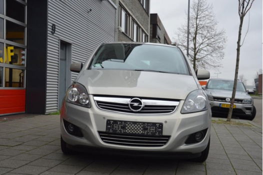 Opel Zafira - 1.8 111 years Edition Navigatie I Airco I Trekhaak I Sport velgen I Dealer onderhouden - 1
