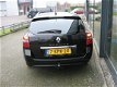 Renault Laguna Estate - 1.5 dCi Bose - 1 - Thumbnail