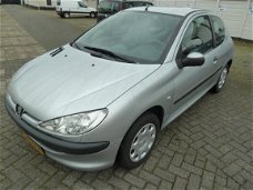 Peugeot 206 - 1.4 Air-line 3 NIEUWE KOPPELING. NIEUWE DIST.RIEM. NIEUWE APK