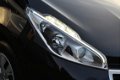 Peugeot 208 - 1.2 PureTech Active (82pk) Internet /Navi /Airco /Cruise /Elek. pakket /Radio /Bluetoo - 1 - Thumbnail