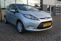 Ford Fiesta - 1.25 Limited 65PK 3-Deurs Airco Radio/Cd-speler Centrale-deurvergrendeling - 1 - Thumbnail