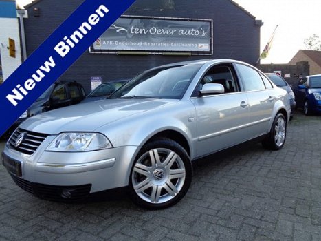 Volkswagen Passat - 2.8 V6 HIGLINE 4MOTION 194PK / VOL LEDER / CRUISE CONTROL / CLIMATE CONTROL / EL - 1