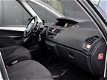 Citroën C4 Picasso - 1.6 THP Business AUTOMAAT | Navigatie | Parkeersensoren | Cruise Control | RIJK - 1 - Thumbnail