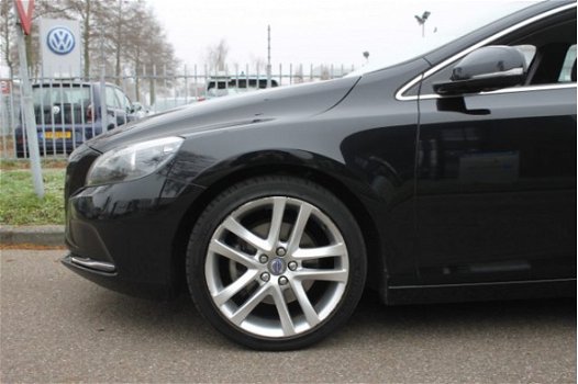 Volvo V40 - 1.6 T3 Summum 150PK+NAVI - 1