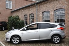 Ford Focus - 1.5 TDCI Titanium Edition Euro 6 2015 126.732km Navigatie Airco