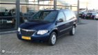Chrysler Voyager - 2.4i SE Luxe 6 persoons, automaat, - 1 - Thumbnail