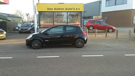 Renault Clio - Sport 2.0 16V Cup - 1