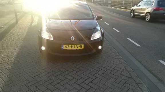 Renault Clio - Sport 2.0 16V Cup - 1