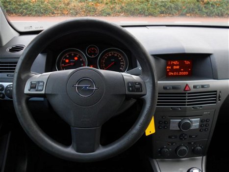Opel Astra - 1.6i Automaat 5-drs Essentia met Airco / Cruise Control / Elec. Pakket - 1