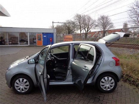 Toyota Yaris - 1.3 VVTi Sol MMT AUTOMAAT, ELEKT PAKKET - 1