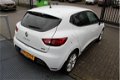 Renault Clio - 0.9 TCe Limited Navigatie/Airco/Cruise controle/LED dagrijverlichting/Parkeersensoren - 1 - Thumbnail