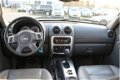 Jeep Cherokee - 3.7i V6 Limited Deze auto moet nog gereinigd worden. airco, radio cd speler, lederen - 1 - Thumbnail