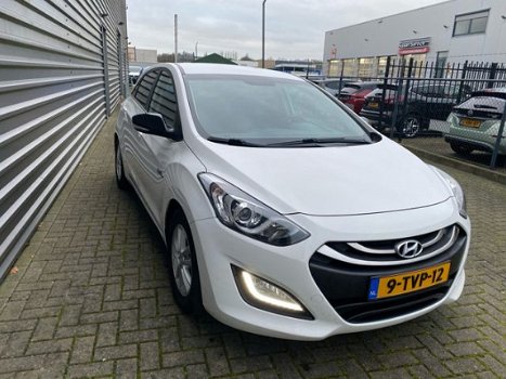 Hyundai i30 - 1.6 GDI Go Navi, Camera Cruise - 1