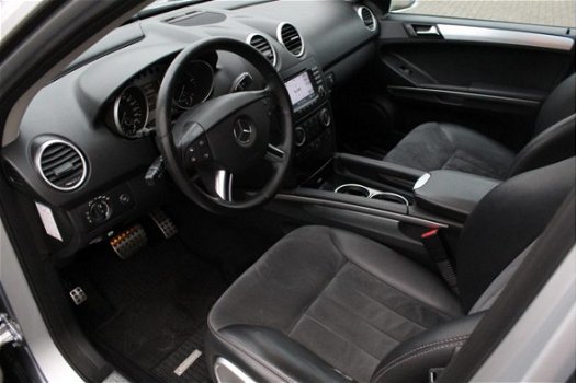 Mercedes-Benz M-klasse - 280 CDI 4x4 5-pers [ xenon leder groot navi climate ] - 1