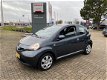 Toyota Aygo - 1.0 12V 68PK VVT-I PLUS | NIEUWE APK | RIJKLAARPRIJS - 1 - Thumbnail