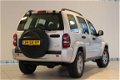 Jeep Cherokee - 3.7 V6 204PK AUTOMAAT SPORT AIRCO 1E EIGENAAR NAP - 1 - Thumbnail