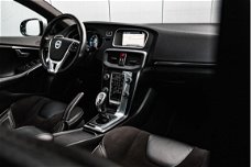 Volvo V40 - T4 180pk R-Design Intro-line | Panoramadak | Verw. voorruit