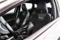 Volvo V40 - T4 180pk R-Design Intro-line | Panoramadak | Verw. voorruit - 1 - Thumbnail