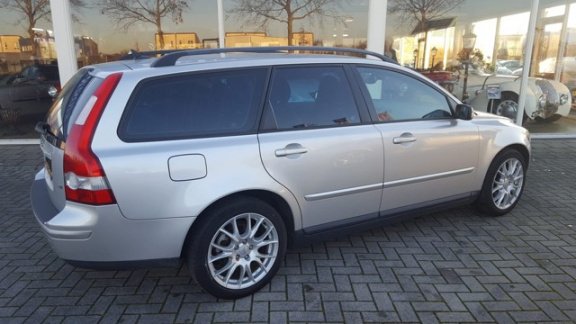 Volvo V50 - 2.4 140PK Elan - 1