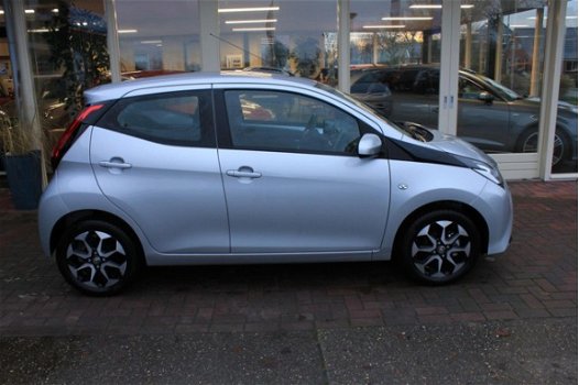 Toyota Aygo - 1.0 VVT-i 72pk 5D x-joy - 1