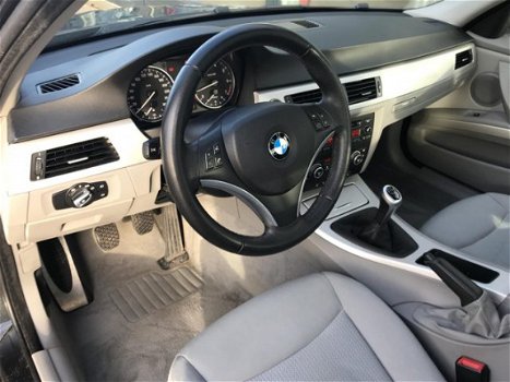 BMW 3-serie - 318i 143PK Xenon Climate Schuifdak - 1