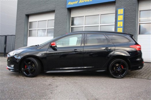 Ford Focus Wagon - BLACK EDITION 150Pk TREKHAAK - 1