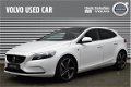 Volvo V40 - 2.0 D4 190PK Ocean Race, Leder, LMV 18'', Panoramadak - 1 - Thumbnail