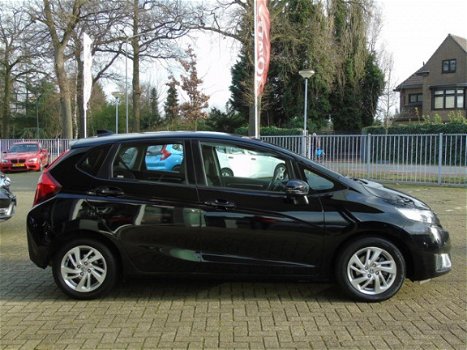 Honda Jazz - 1.3 i-VTEC 102pk CVT Comfort | NAVI | STOELVERWARMING | PARKEERSENSOREN - 1