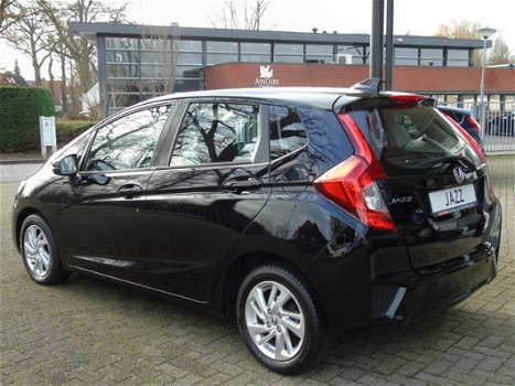 Honda Jazz - 1.3 i-VTEC 102pk CVT Comfort | NAVI | STOELVERWARMING | PARKEERSENSOREN - 1