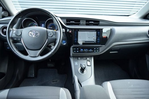 Toyota Auris Touring Sports - 1.8 Hybrid Aspiration | Cruise control | Navigatie | 6 maanden BOVAG g - 1
