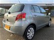 Toyota Yaris - 1.3 VVTi Aspiration 5-Deurs / Automaat / Airco / 1e Eigenaar - 1 - Thumbnail