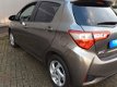 Toyota Yaris - 1.5 Hybrid 74pk 5D CVT Energy 6600 km - 1 - Thumbnail