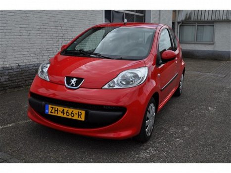 Peugeot 107 - 1.0 12V 68PK 3D - 1