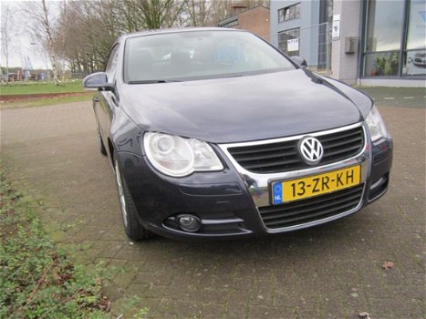 Volkswagen Eos - 1.4 TSI CABRIO/CLIMATE CONTROL/NAVIGATIE/GLAZEN SCHUIF-KANTELDAK/LM VELGEN - 1