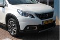 Peugeot 2008 - SUV 1.2 Puretech 110pk EAT6 Allure | Automaat | Navigatie | panoramadak | Trekhaak | - 1 - Thumbnail