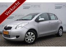 Toyota Yaris - 1.3 VVTi Sol MMT Geen import/ Dealer onderh/ Airco/ Trekhaak