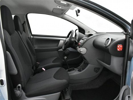 Toyota Aygo - 1.0 VVT-i Plus - 1