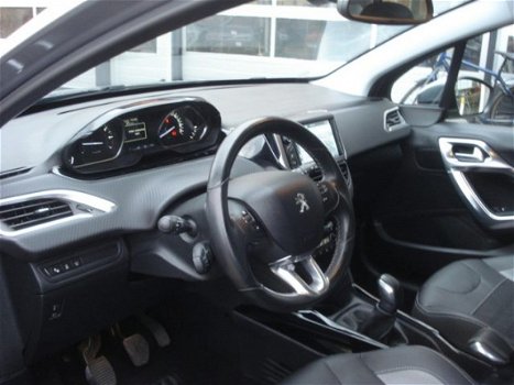 Peugeot 2008 - 1.2 PURETECH ALLURE - 1