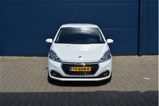 Peugeot 208 - SIGNATURE 1.2 PURETECH / Navigatie