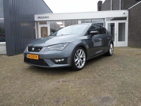 Seat Leon - 2.0 TDI FR NAVI CRUISE Mooie Auto met alle opties - 1