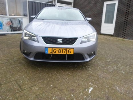 Seat Leon - 1.6 TDI Style Connect Navi Cruise Zeer mooie auto met lederen interieur - 1