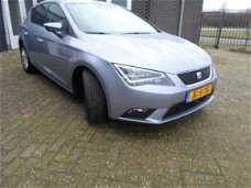 Seat Leon - 1.6 TDI Style Connect Navi Cruise Zeer mooie auto met lederen interieur