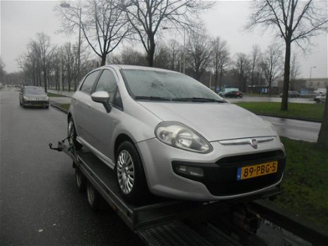 Fiat Punto Evo - 1.3 M-Jet Dynamic DISTRUBITIE GEBROKEN.AIRCO, 5DEURS - 1