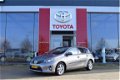 Toyota Auris - 1.8 Hybrid 136pk Lease+ automaat | Parkeersensoren voor en achter | Navigatie | Stoel - 1 - Thumbnail