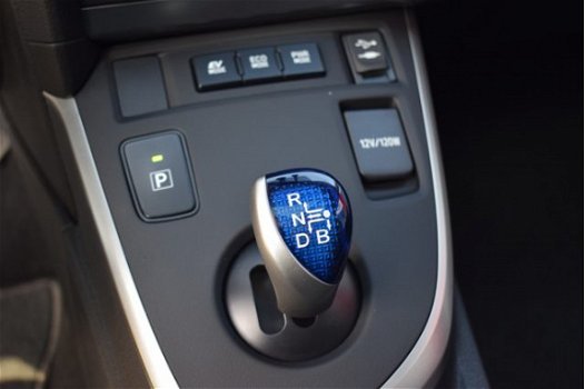 Toyota Auris - 1.8 Hybrid 136pk Lease+ automaat | Parkeersensoren voor en achter | Navigatie | Stoel - 1