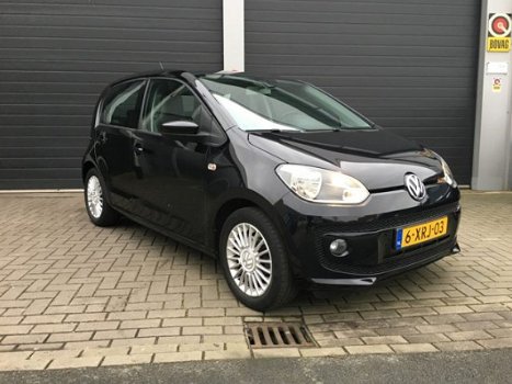 Volkswagen Up! - 1.0 60PK BMT HIGH UP - 1