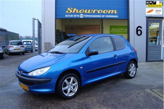 Peugeot 206 - 1.4 One-line *BJ06*AIRCO*ST BEKR*LM VELGEN*APK 8-2020*INRUILTOPPER - 1