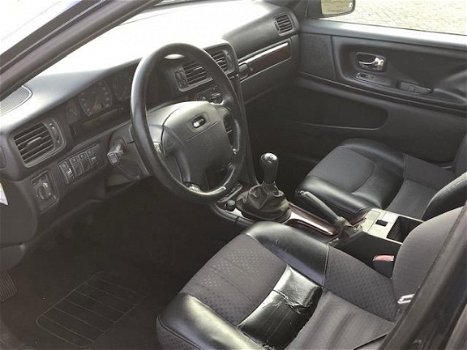 Volvo V70 - 2.4 Comfort Europa 1999 met 1 jaar APK - 1