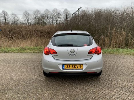 Opel Astra - 1.7 CDTi S/S Edition Navigatie / parkeersensoren. Zeer scherpe prijs - 1