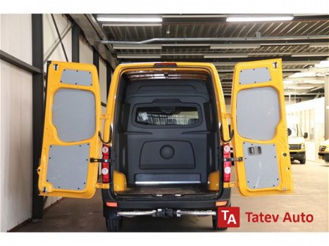 Volkswagen Crafter - 2.0 TDI 136PK L2H2 DUBBELE CABINE 3500KG TREKVERMOGEN - 1